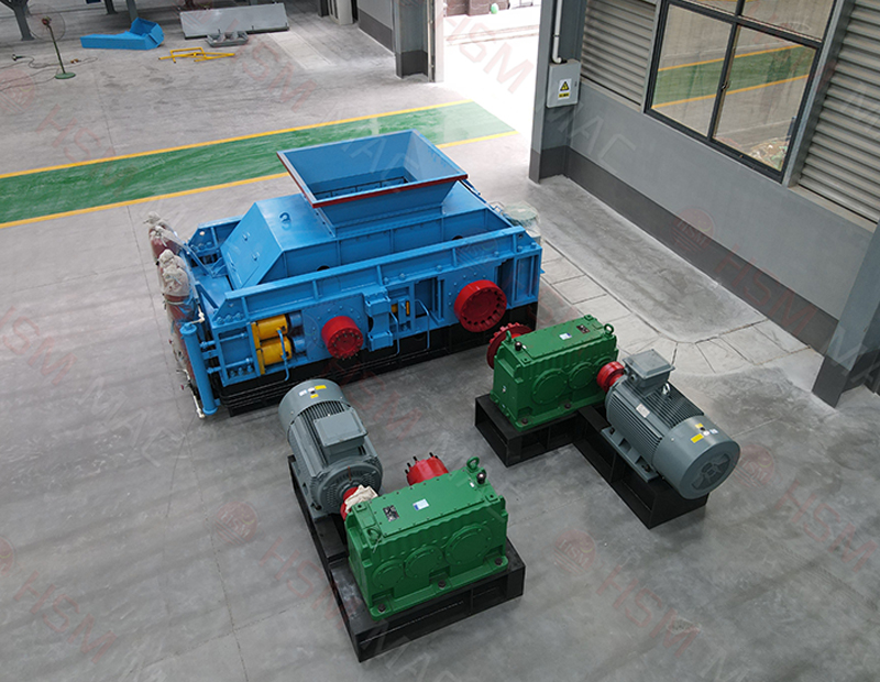 液壓超細破碎對輥機出料細膩，粒度可控，滿足細料加工需求