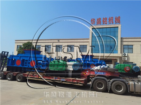兩臺(tái)1810型液壓對輥破碎機(jī)一起發(fā)往河北秦皇島